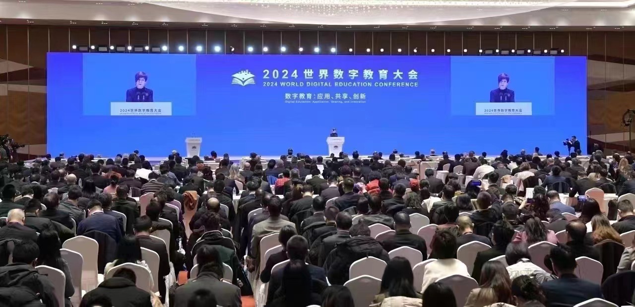 央視新聞報道 | 友道科技有限公司赴滬參加“數智未來”教育展
